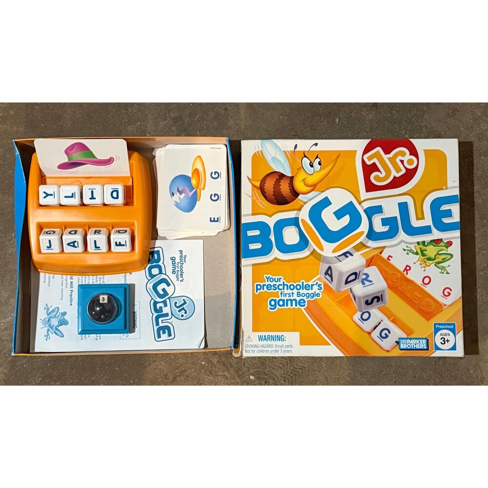 Boggle Jr. game educational word game for preschoolers made by Parker Brothers